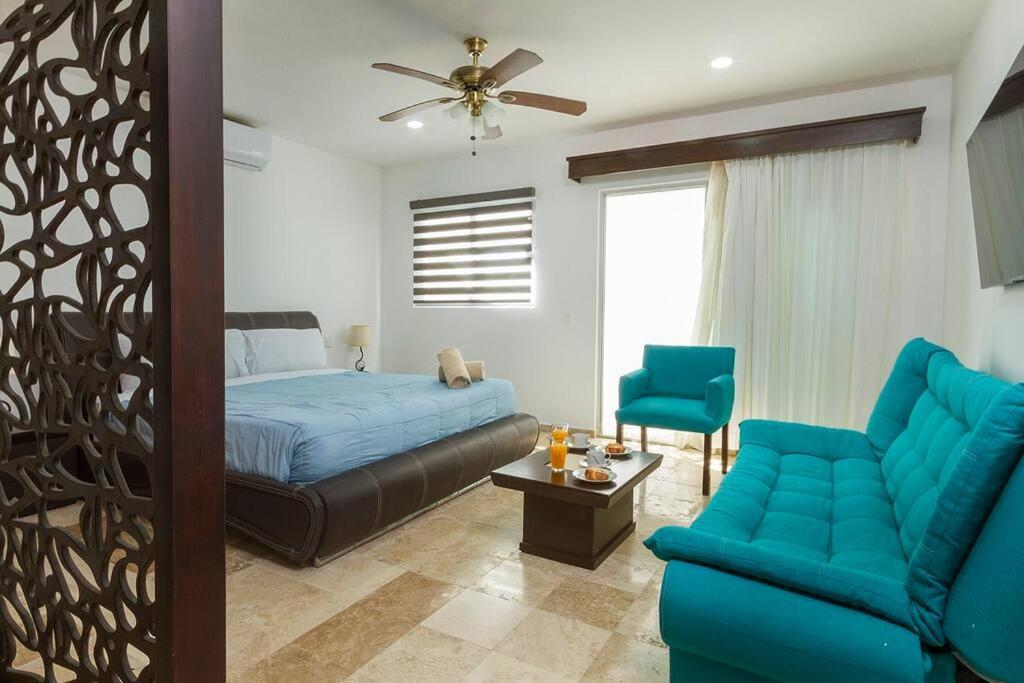 Comfortable 3 Blocks From The * Playa del Carmen